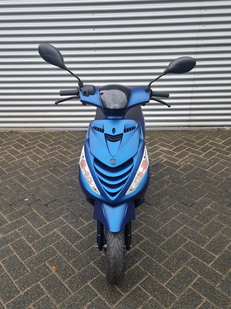 Aangeboden diverse Piaggio zip 2T, Ophalen of Verzenden, Zo goed als nieuw