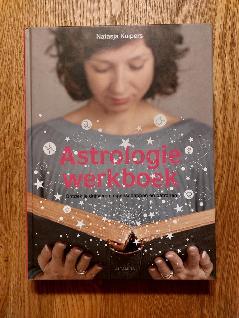 Natasja Kuipers - Astrologie werkboek, Achtergrond en Informatie, Astrologie, Ophalen of Verzenden, Zo goed als nieuw