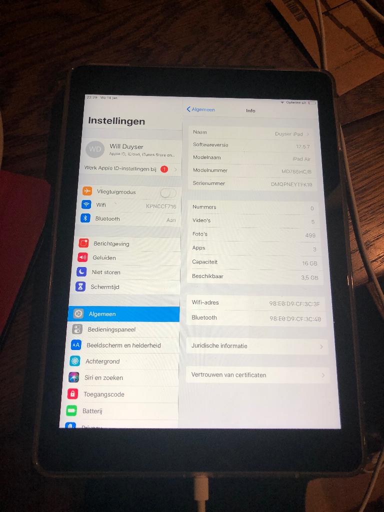 iPad Air model A1474, Computers en Software, Apple iPads, Zwart, Apple iPad Air, Zo goed als nieuw, 16 GB