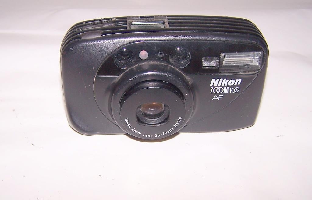 Nikon Zoom 100AF. In zeer goede werkende staat., Ophalen of Verzenden, Zo goed als nieuw, Compact, Nikon