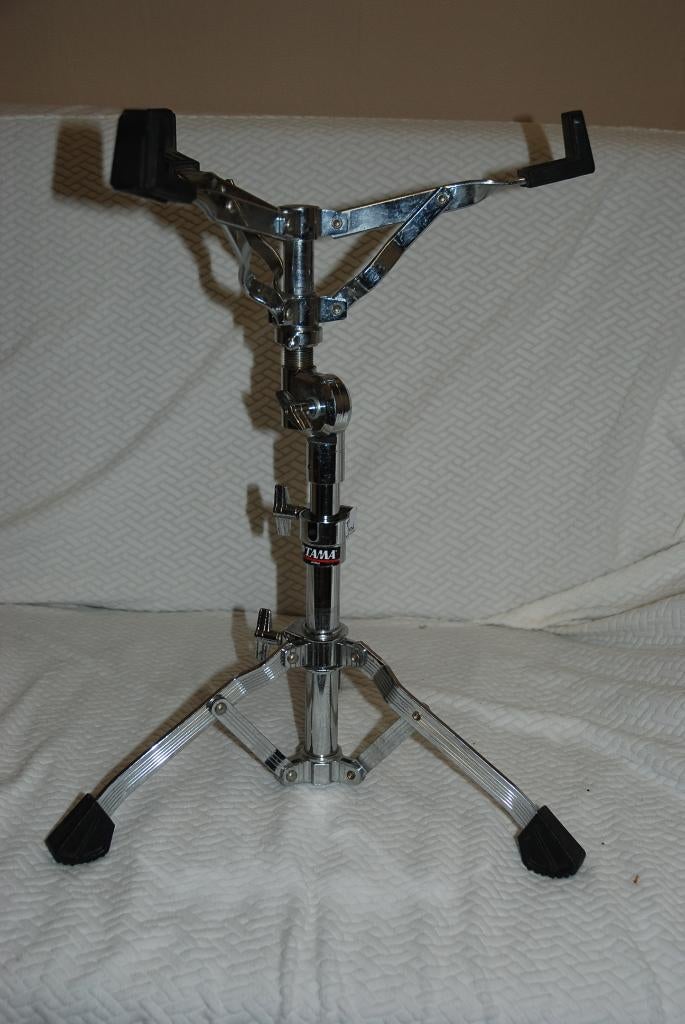 Tama snaredrumstand  <25250536>, Muziek en Instrumenten, Tama, Gebruikt, ., Drums of Percussie