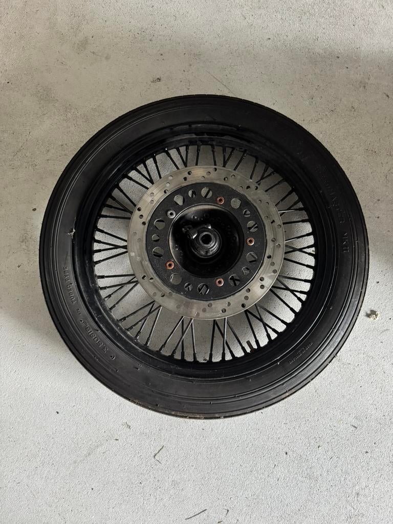 Voorwiel honda vt 600 shadow zwart velg, Ophalen