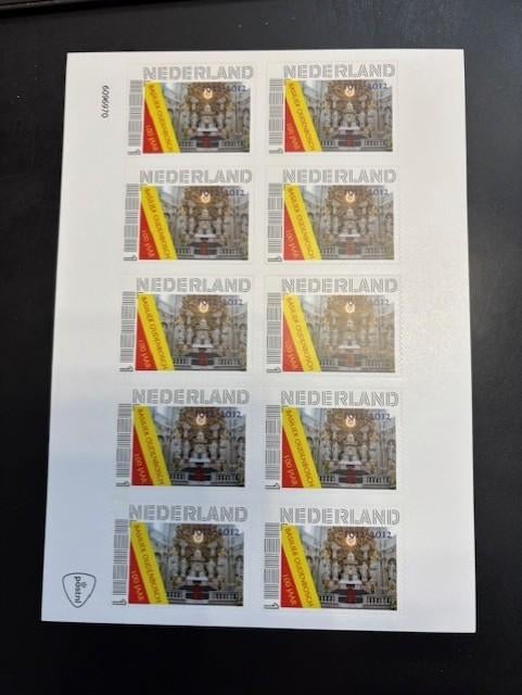 postzegelvel Basiliek Oudenbosch zelfklevend postfris, Ophalen of Verzenden, Na 1940, Postfris