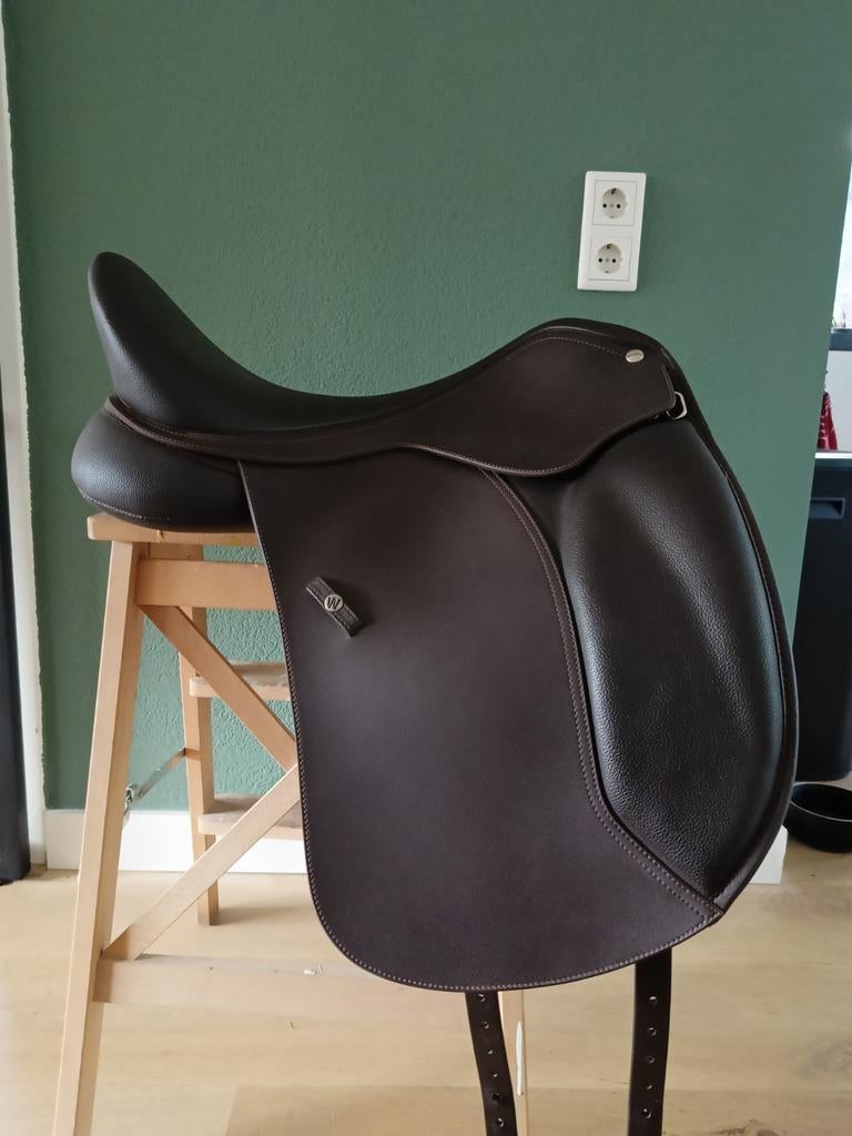 Wintec 500 Hart 18inch Bruin, Dieren en Toebehoren, Paarden en Pony's | Zadels, Zo goed als nieuw, Dressuur, Ophalen of Verzenden