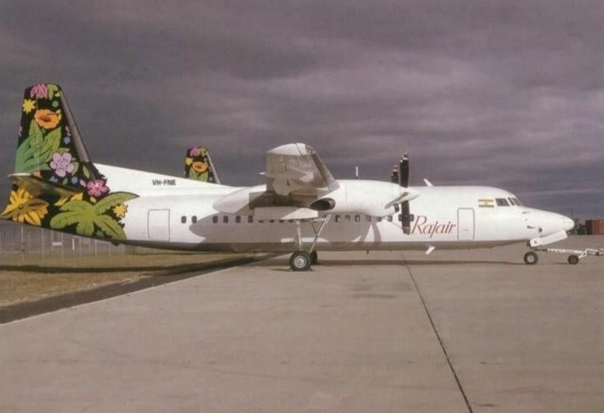 Rajair Fokker 50 ansichtkaart, Ophalen of Verzenden, Nieuw, Kaart, Foto of Prent