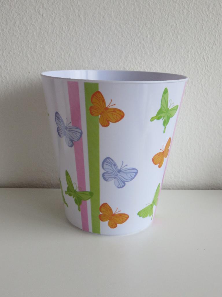 Prullenbak, prullenmand wit met vlinders voor kinderkamer, Ophalen of Verzenden, Zo goed als nieuw, Overige typen