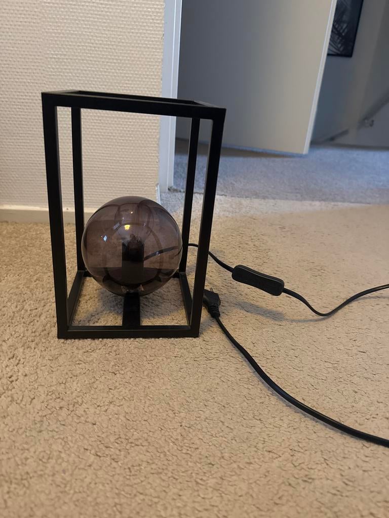 Mooie tafellamp met smoke glas - 24cm hoog, Ophalen of Verzenden, Zo goed als nieuw, Glas, Minder dan 100 cm