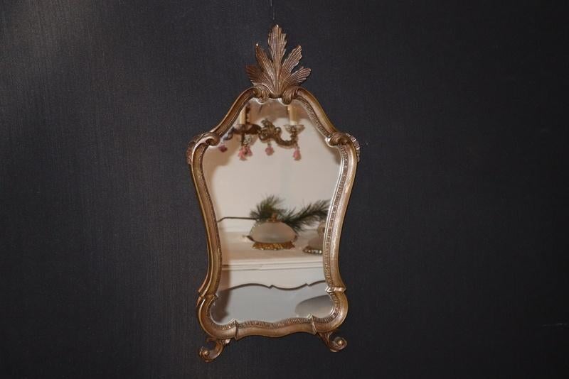 Sierlijke spiegel met kuif en houten lijst, Ophalen, Overige vormen, Minder dan 50 cm