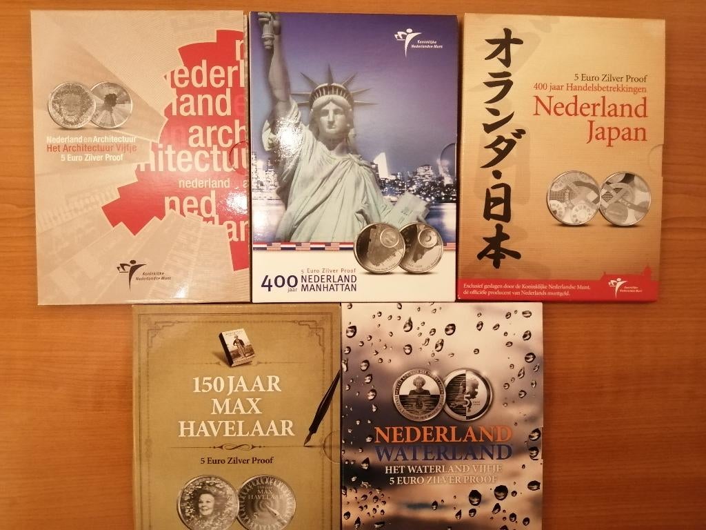 (M-03) 28 Zilveren 5 euro munten Beatrix/Alex 2008/2021, Koningin Beatrix, Zilver, Euro's, Ophalen of Verzenden