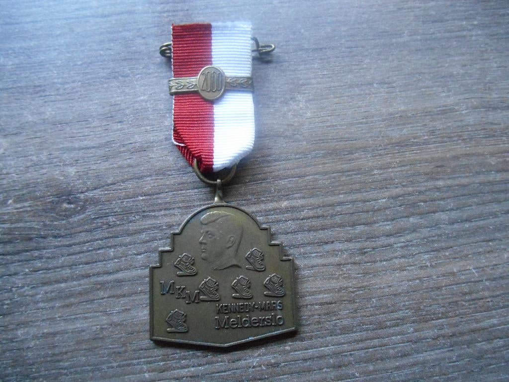 Medaille Kennedy mars Melderslo 2000, Ophalen of Verzenden, Overige materialen, Nederland