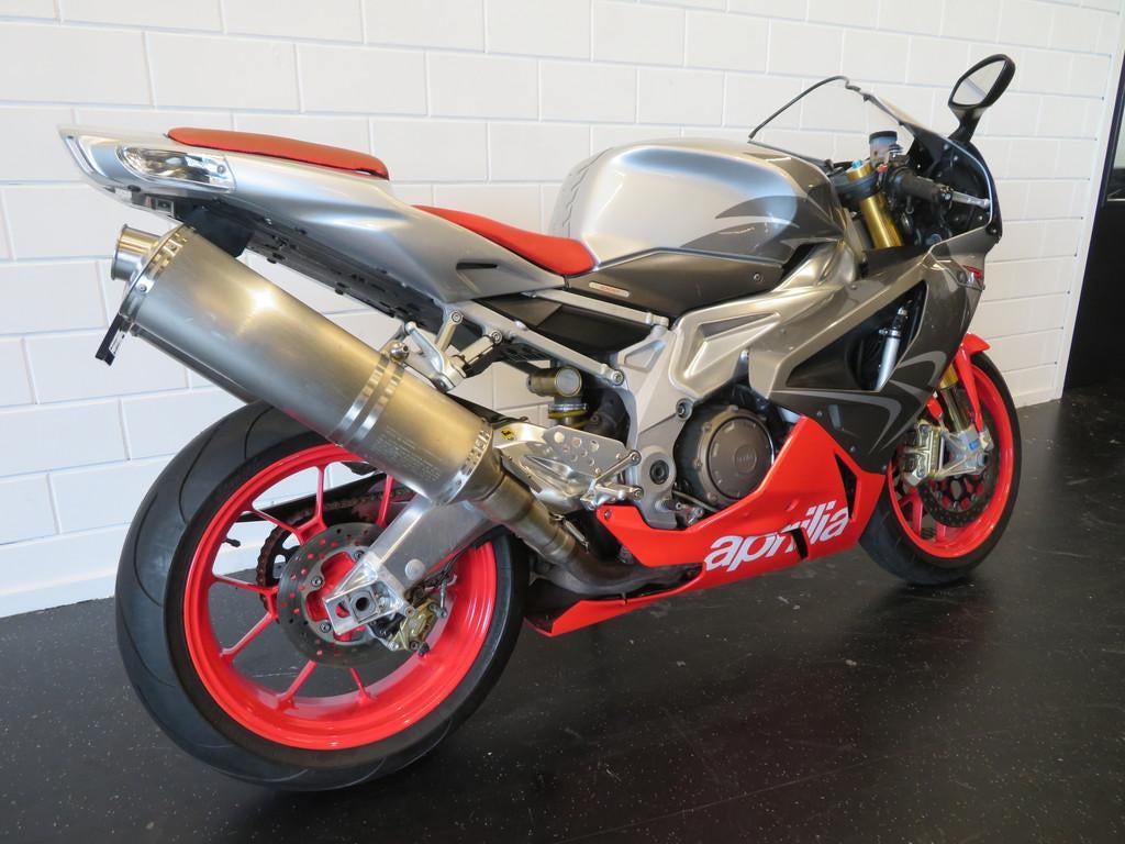 Aprilia RSV 1000 R FACTORY SPORT TOPSTAAT! (bj 2007), Motoren, Bedrijf, Super Sport, 1000 cc