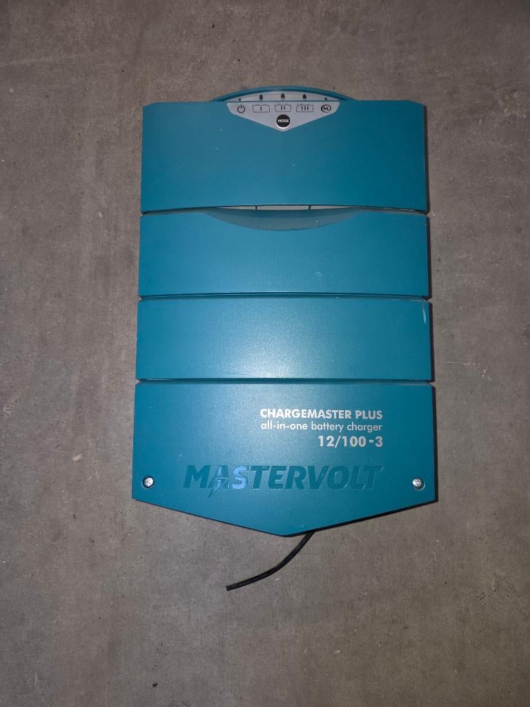 Mastervolt geavanceerde acculader + omvormer, Ophalen, Gebruikt, Motor en Techniek