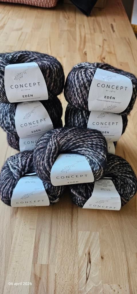 Katia Concept Eden Wol - 9 bollen, Ophalen of Verzenden, Zo goed als nieuw, Breien of Haken, Wol of Garen