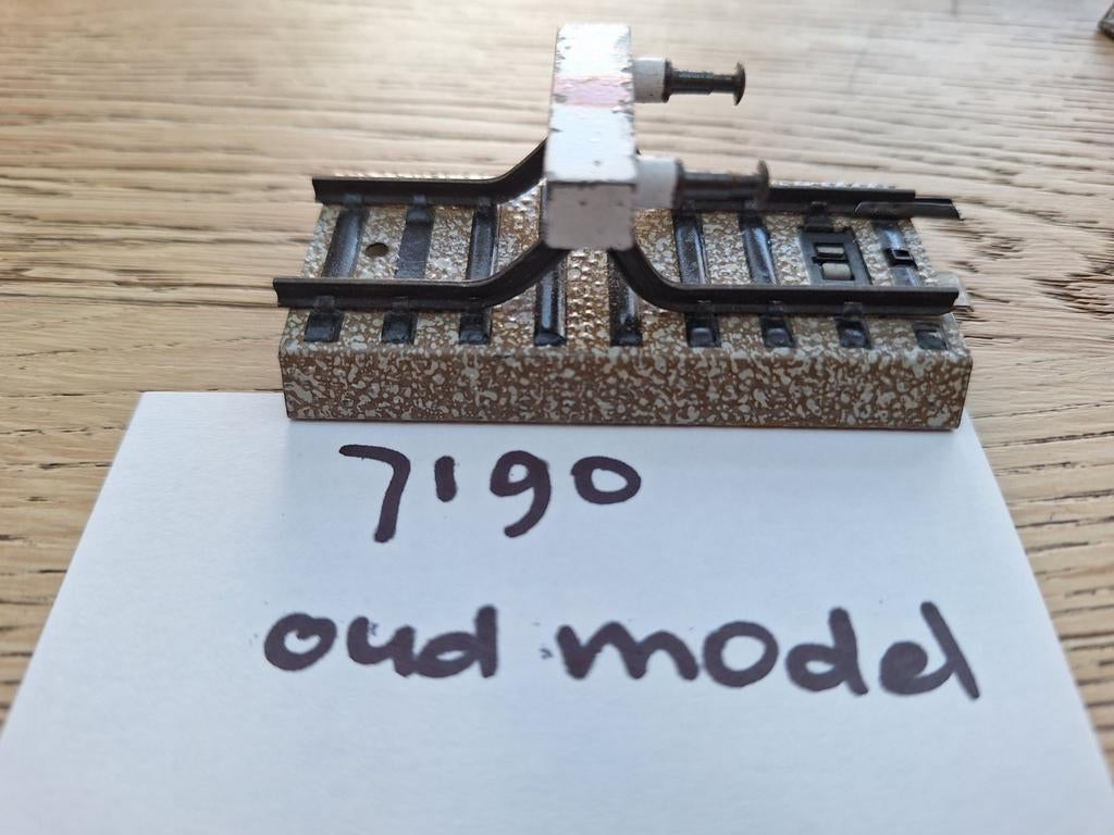 Märklin M-rail stootblok 7190 oud model, Hobby en Vrije tijd, Ophalen of Verzenden