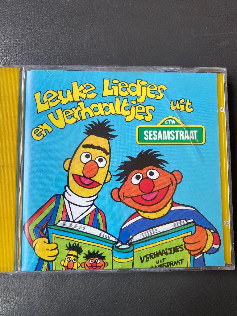 Bert & Ernie : Leuke Liedjes En Verhaaltjes ( cd ), Cd's en Dvd's, Cd's | Kinderen en Jeugd, Ophalen of Verzenden, Zo goed als nieuw