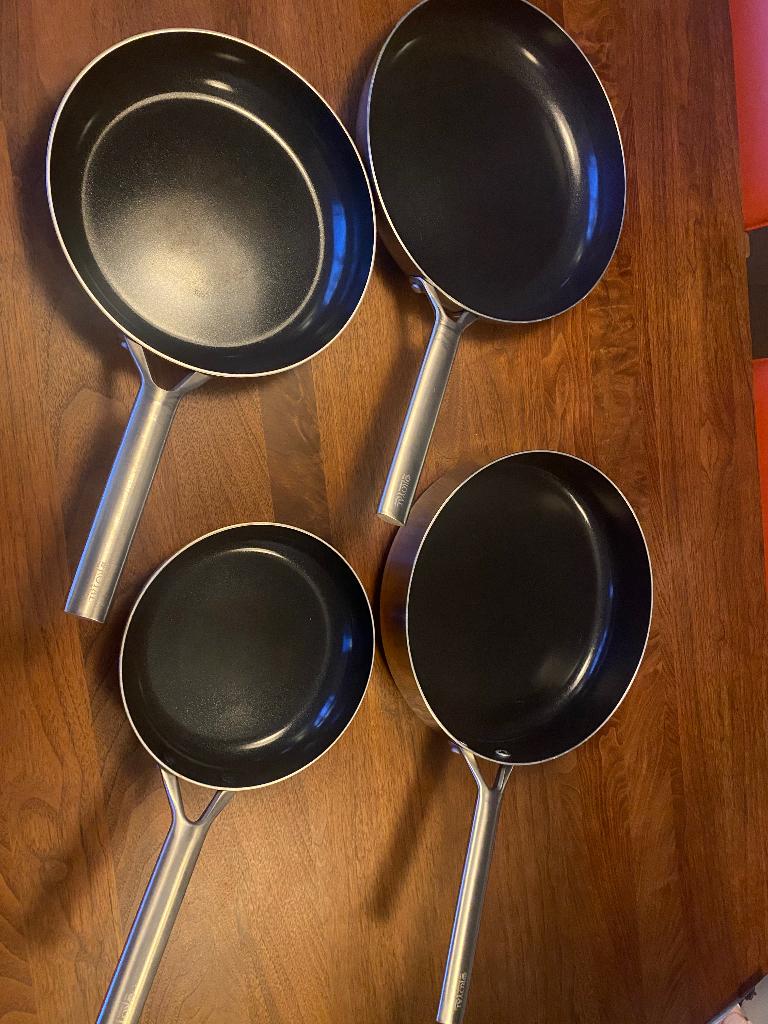 Pannen Royal Van Kempen & Begeer, Aluminium, Pannenset, Ophalen of Verzenden, Zo goed als nieuw