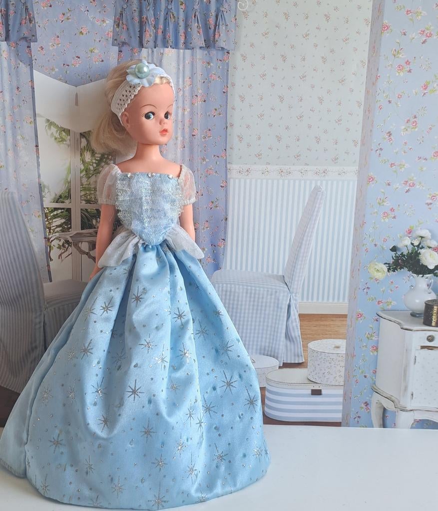 Top rok en haarband voor barbie sindy fleur excl pop, Ophalen of Verzenden, Gebruikt, Kleertjes