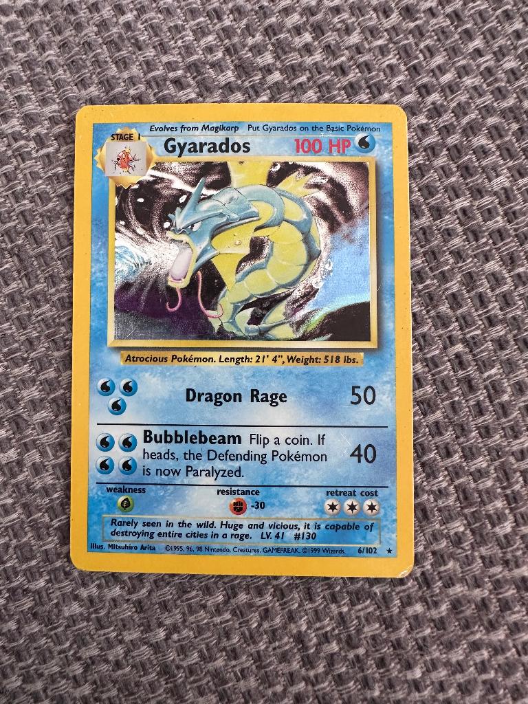 Gyarados holo pokemon kaart 6/102 1995, Ophalen of Verzenden, Zo goed als nieuw, Losse kaart, Foil