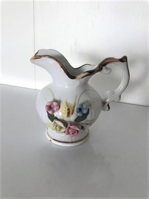 Vintage porseleinen kannetje met bloemen, Ophalen of Verzenden