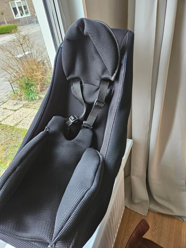 Babyschaal voor bakfiets, Ophalen