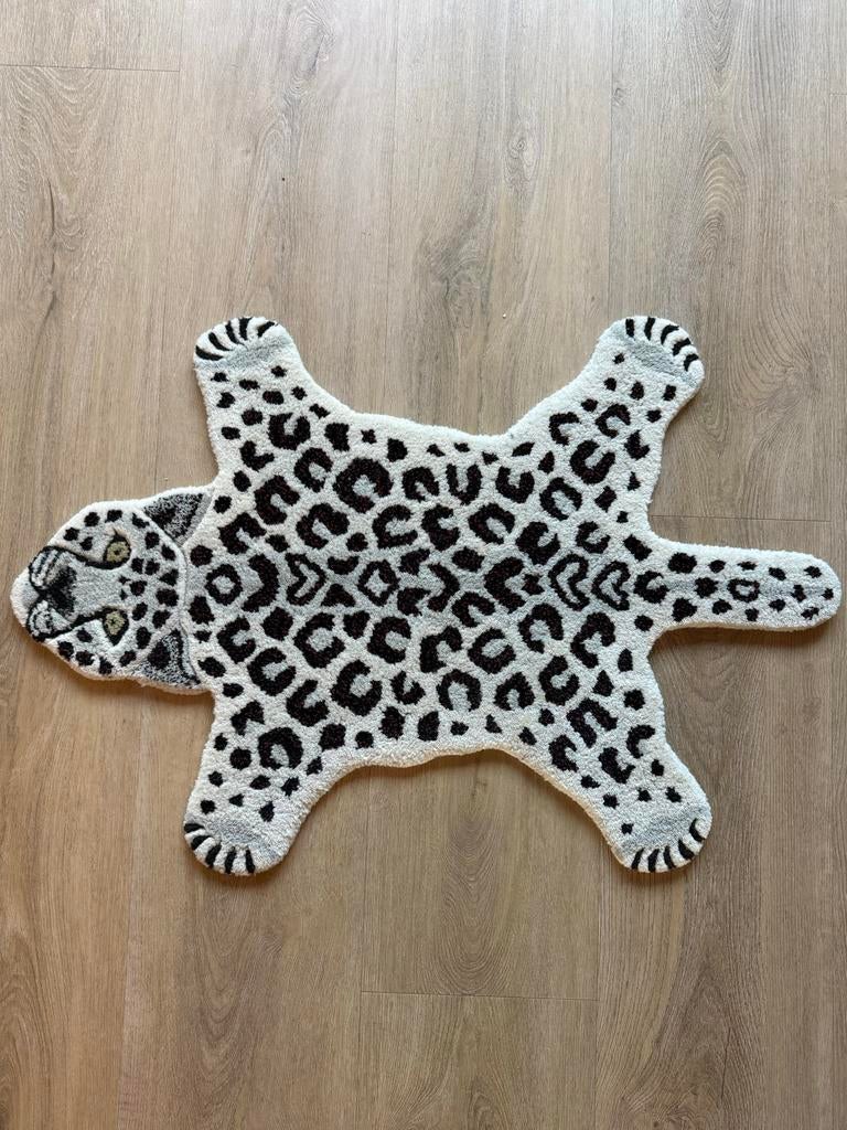 Doing Goods Luipaard vloerkleed (maat S), Huis en Inrichting, 100 tot 150 cm, Wit, Zo goed als nieuw, Overige vormen