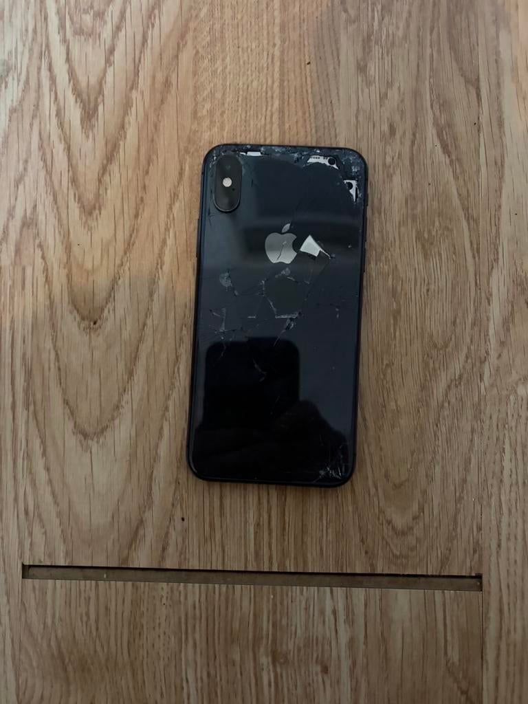 Iphone XS Zwart - Achterkant gebarsten, Telecommunicatie, Mobiele telefoons | Apple iPhone, Ophalen, Gebruikt, Zwart, IPhone XS