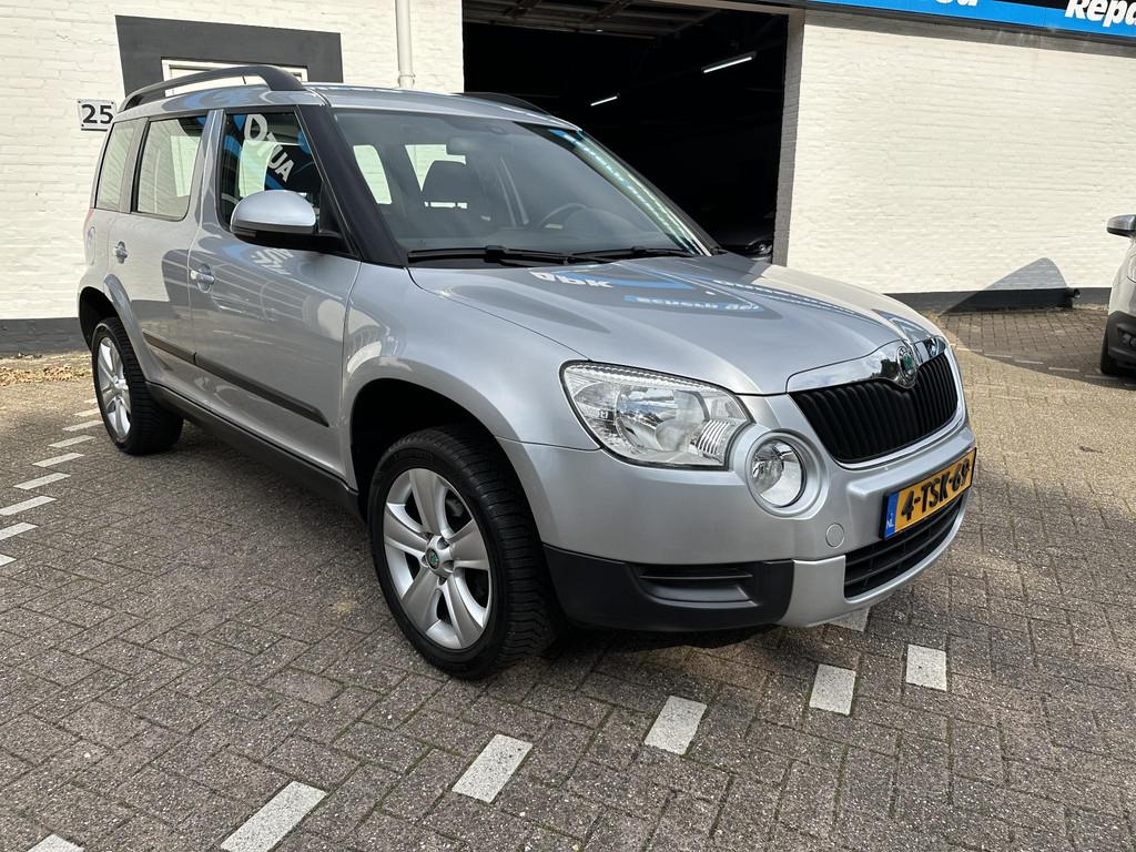 Skoda Yeti 1.2 TSI Ambition /Trekhaak/Lm velgen/All seasen b, Voorwielaandrijving, Euro 5, Stof, Gebruikt