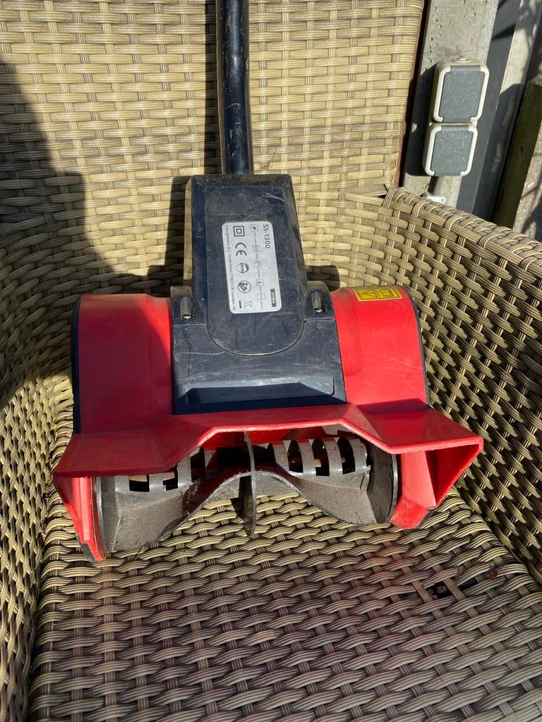 Elektrische sneeuwschuiver SS-1300, Ophalen of Verzenden, Gebruikt