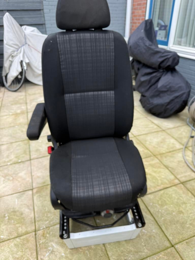 Luchtgeveerde bestuurdersstoel voor mercedes sprinter 906/cr, Auto-onderdelen, Interieur en Bekleding, Ophalen, Gebruikt, Mercedes-Benz