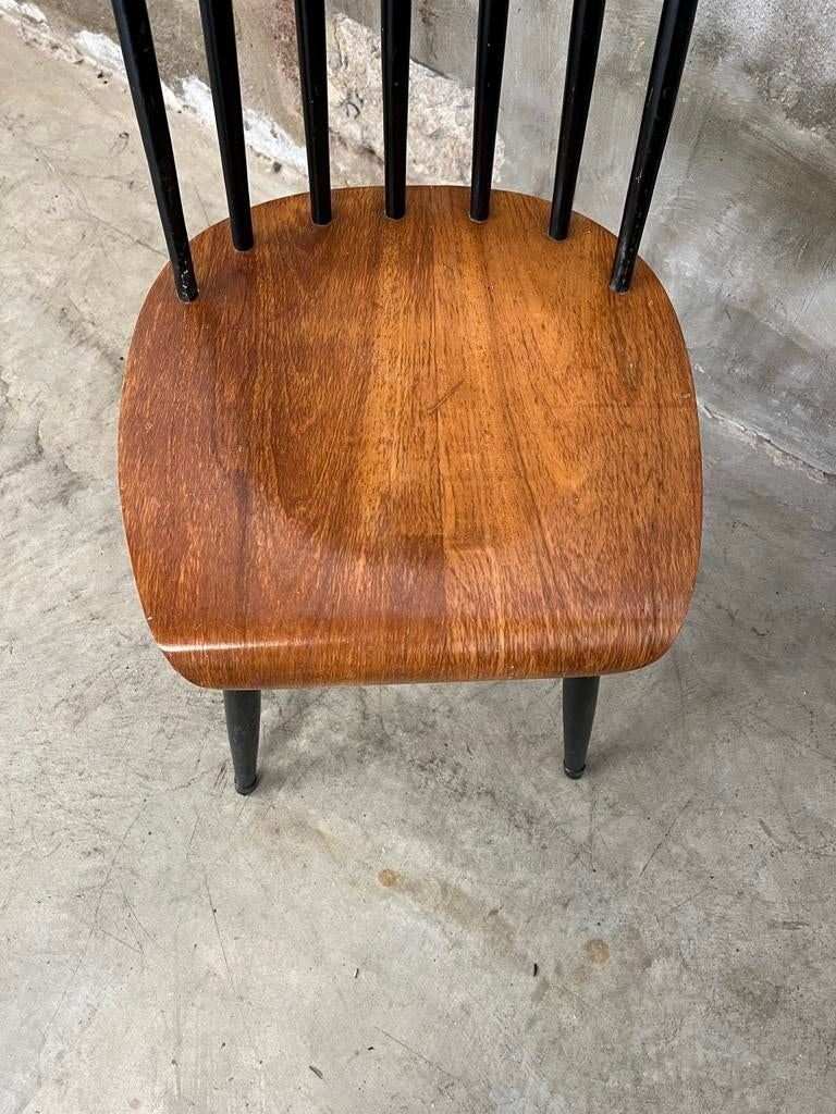 Vintage stoel naar Pastoe / Tapiovaara, Huis en Inrichting, Stoelen, Ophalen, Gebruikt, Nvt, Eén