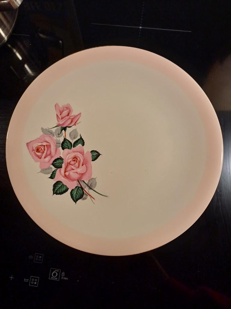 Vintage diner borden van Boch pastel roze rand en rozentoef, Verzenden