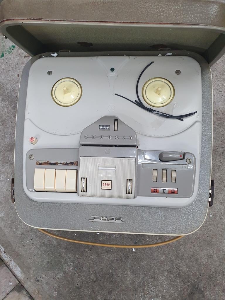 Grundig TK 32 bandrecorder, Ophalen, Bandrecorder