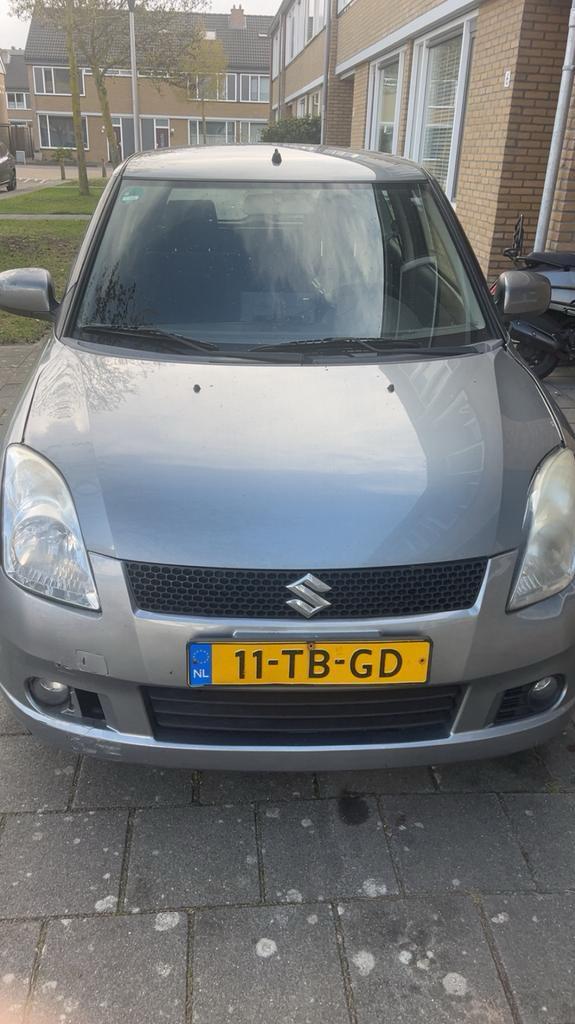 Suzuki Swift 1.3 2006 – Rijdt perfect – MEENEEMPRIJS, 31 €/maand, Swift, Origineel Nederlands, Handgeschakeld