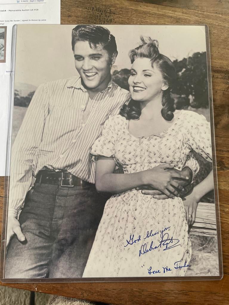 Elvis Presley & Debra Paget - Love Me Tender gesigneerd, Foto, Ophalen of Verzenden, Zo goed als nieuw, 1940 tot 1960
