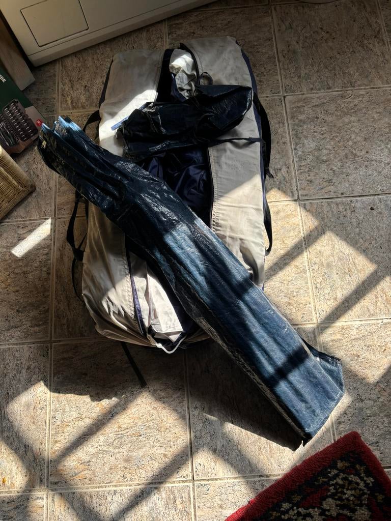 4 persoons tent in draagtas als nieuw 1 x gebruikt met luife, Ophalen of Verzenden, Zo goed als nieuw, Tot en met 6