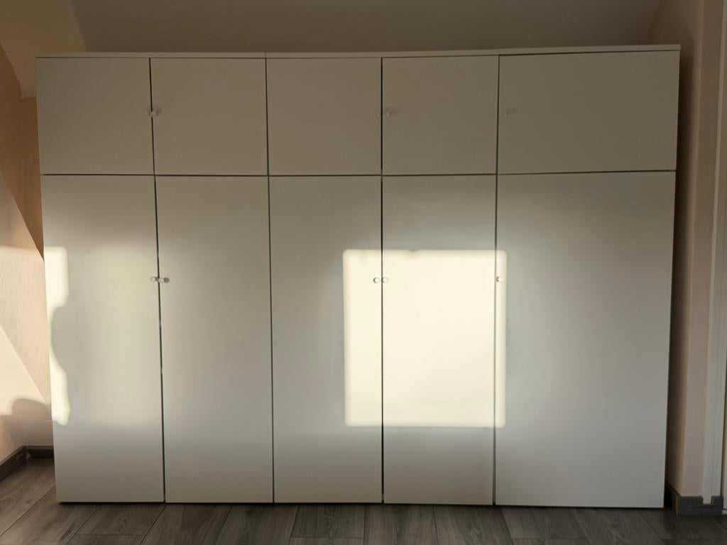IKEA white wardrobe 220 cm, Huis en Inrichting, Kasten | Kledingkasten, Ophalen, Met deur(en), Zo goed als nieuw, 200 cm of meer