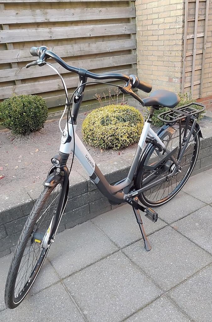 Gazelle Grenoble C8 stadsfiets, Fietsen en Brommers, 53 tot 56 cm, Ophalen, Zo goed als nieuw, Gazelle