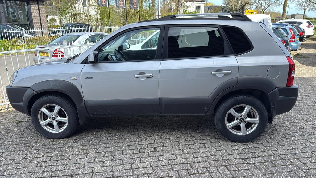 Hyundai Tucson 2.0 I 4WD Clima trekhaak, Zwart, 4 cilinders, Bedrijf, Handgeschakeld