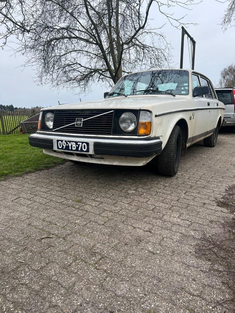 Belastingvrije  Volvo 244, Particulier, Te koop