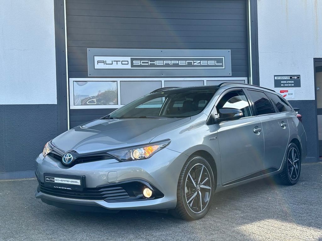 Toyota Auris Touring Sports 1.8 Hybrid Black Edition | AIRCO, Gebruikt, 4 cilinders, Origineel Nederlands, Grijs