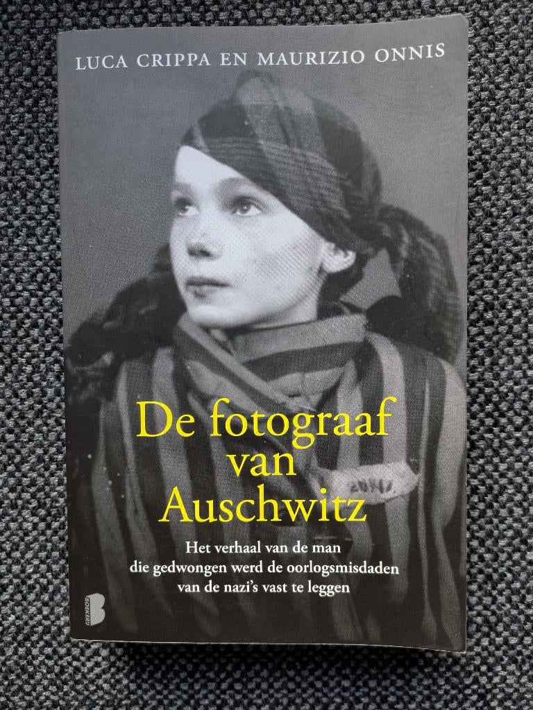 De fotograaf van Auschwitz - Luca Crippa en Maurizio Onnis, Ophalen of Verzenden, Overige onderwerpen, Tweede Wereldoorlog, Gelezen