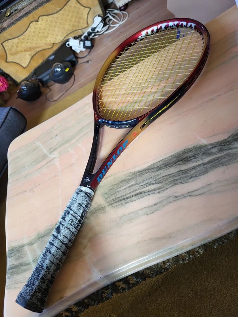 Dunlop Tactical Control Tennisracket 300 gram L4, Sport en Fitness, Tennis, L4, Ophalen of Verzenden, Zo goed als nieuw, Racket