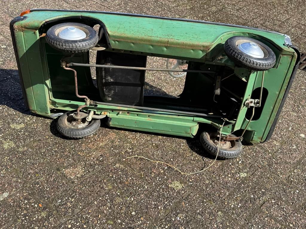 Vintage Moskvich Trapauto - Groen, Jaren '70, Antiek en Kunst, Antiek | Speelgoed, Ophalen