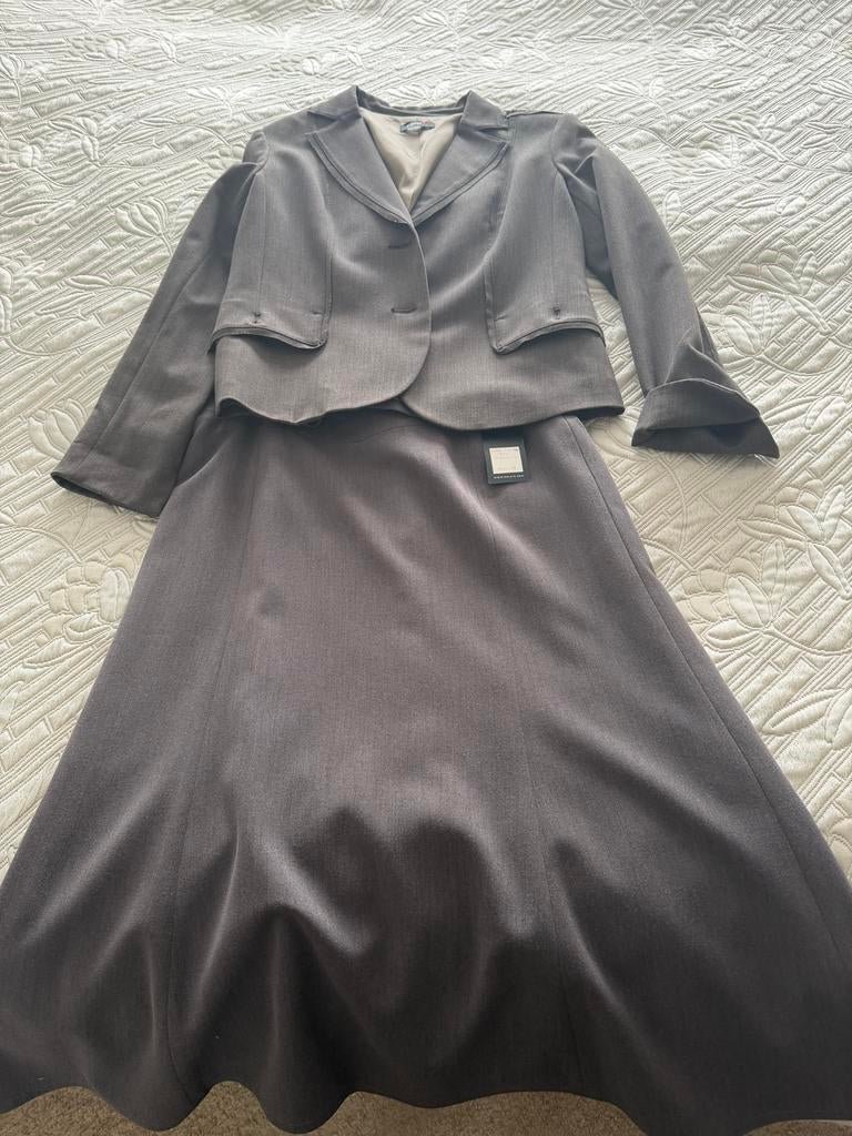 Oscar B. Edition Mantelpak Maat 38, Maat 38/40 (M), Kostuum of Pak, Bruin, Ophalen of Verzenden