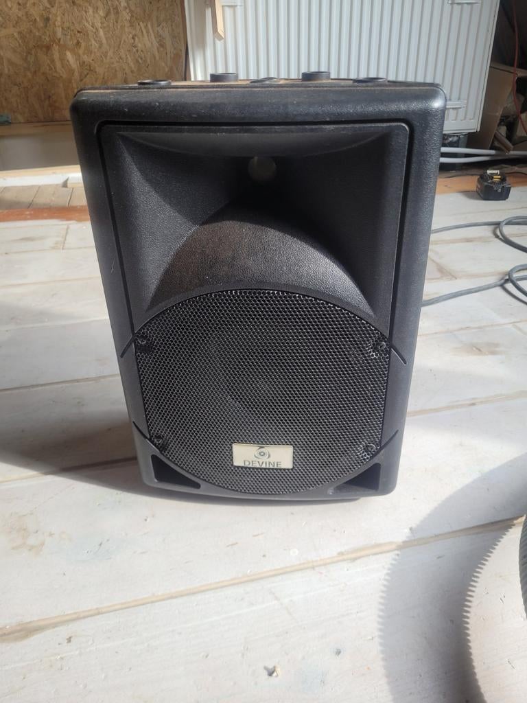 Devine Artis 8A Actieve Luidspreker, Gebruikt, Overige typen, 120 watt of meer, Ophalen