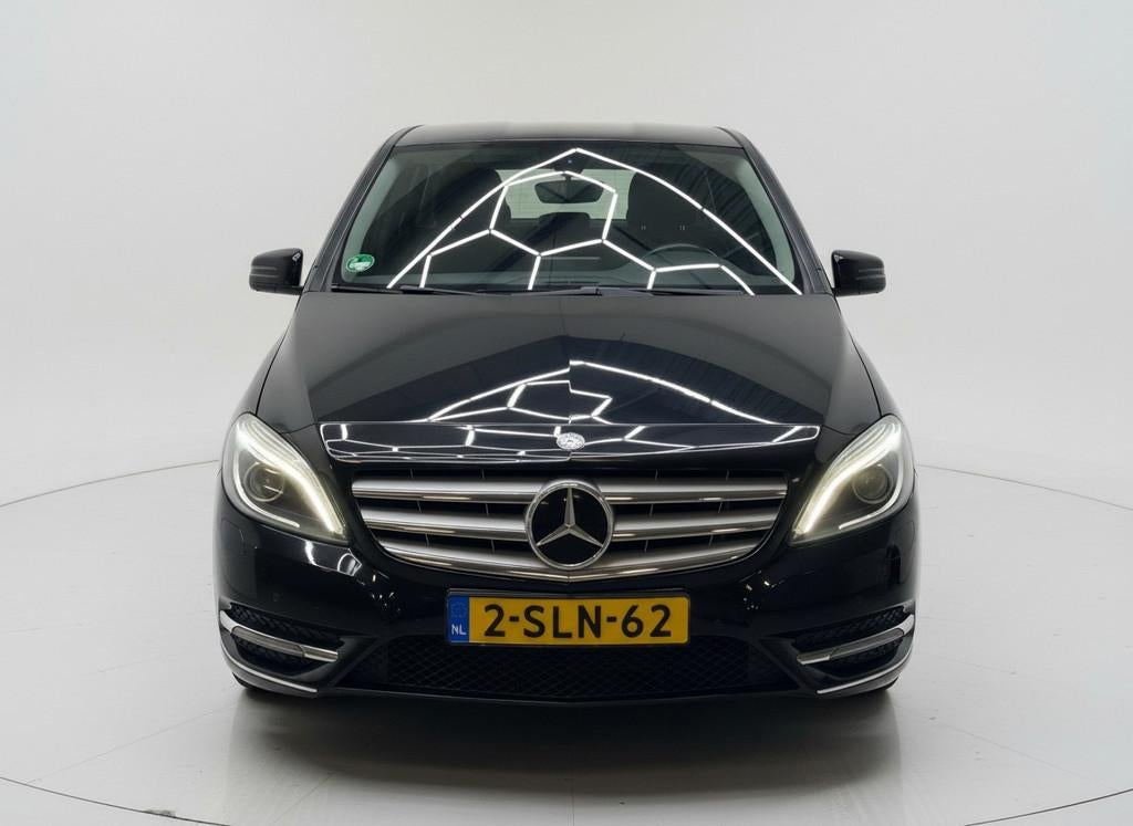 Mercedes-Benz B-klasse 180 Ambition AUTOMAAT CRUISE NAP, 1325 kg, Gebruikt, 4 cilinders, Lichtsensor