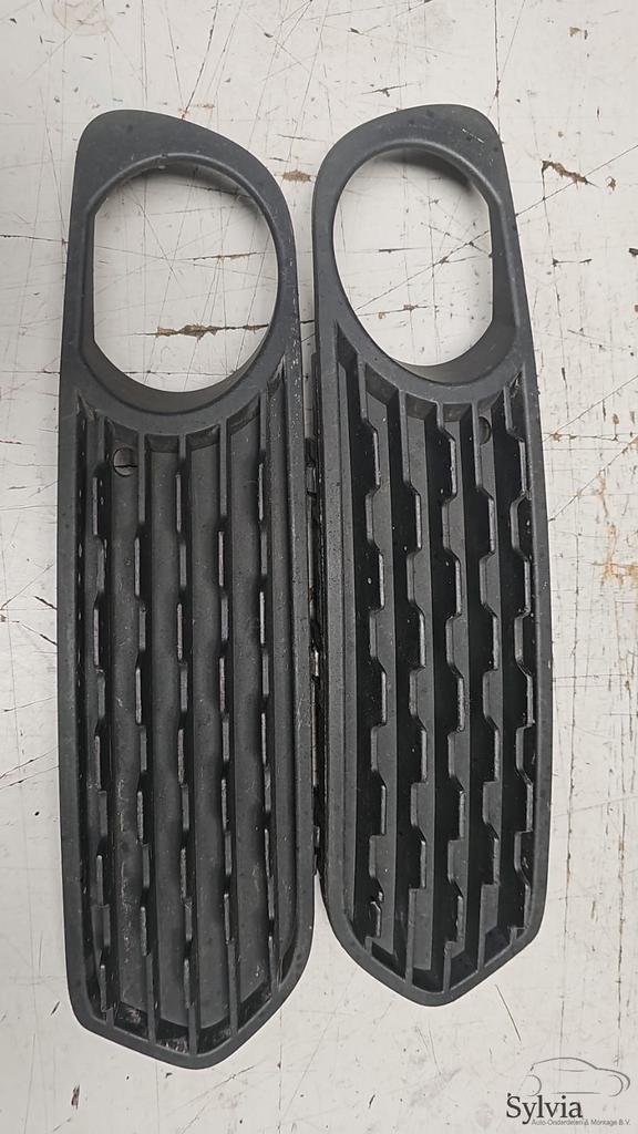 Bumper rooster mistlamp set  gesloten BMW 1 serie F20 F21 1', Gebruikt, -, -, Ophalen of Verzenden