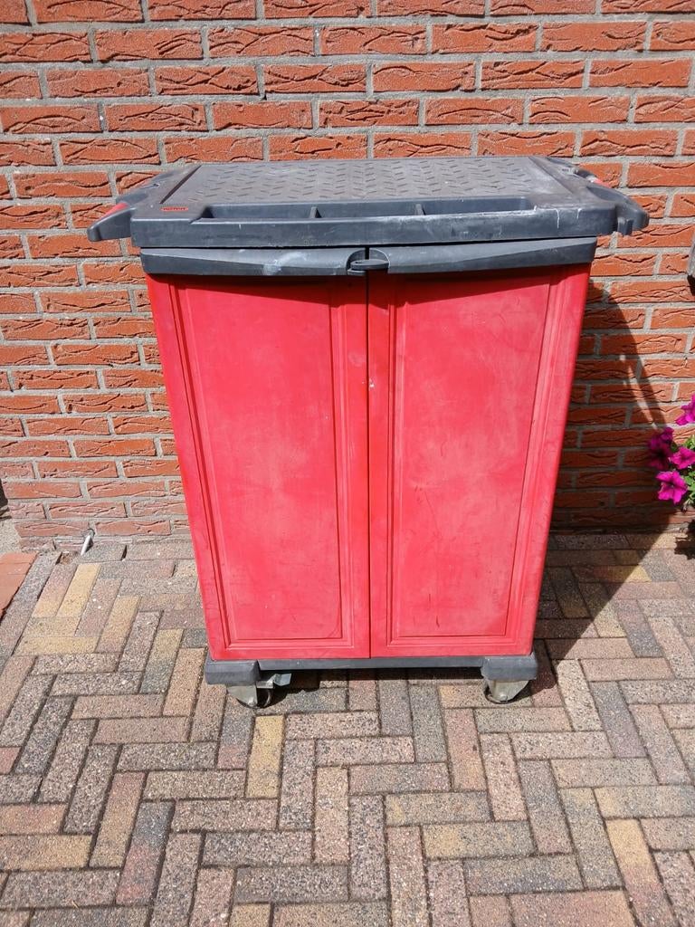 Gereedschap wagen, Ophalen, Zo goed als nieuw