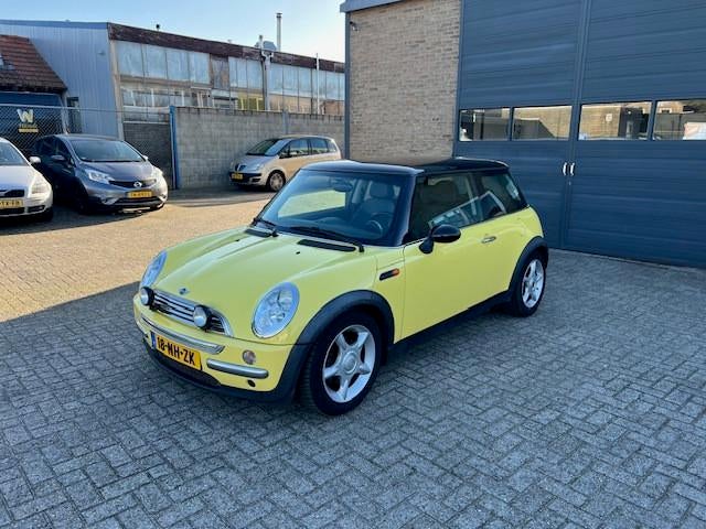 Mini Mini 1.6 Cooper Chili, Voorwielaandrijving, Gebruikt, Zwart, 4 stoelen
