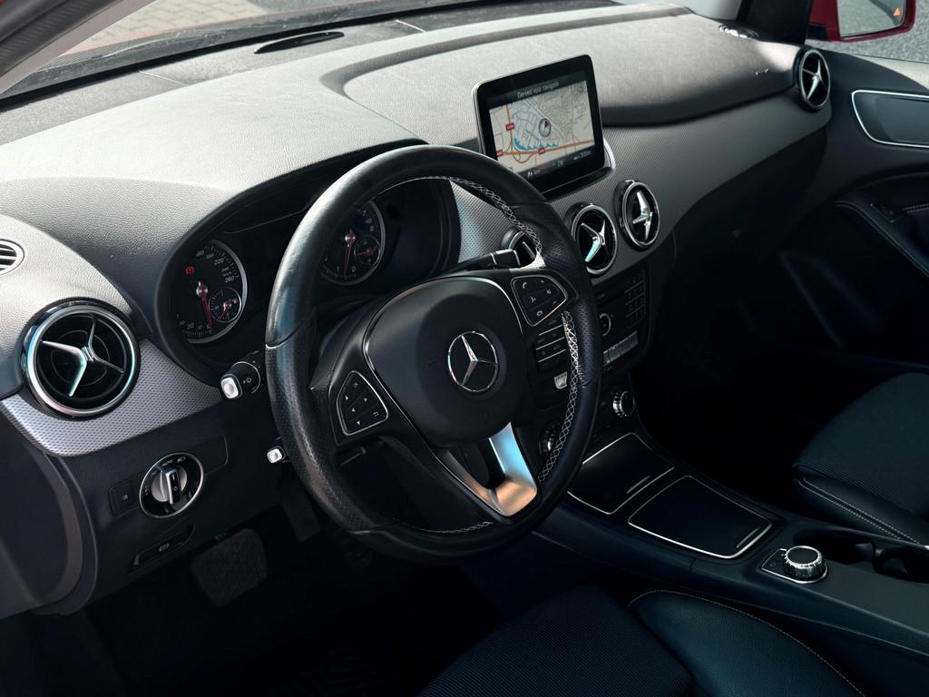 Mercedes-Benz B-Klasse B180 | Navi | Half leder | Stoelverwa, Auto's, 1325 kg, Gebruikt, 4 cilinders, Leder en Stof